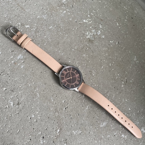 Olivia Burton 30mm - Picture 3 of 7